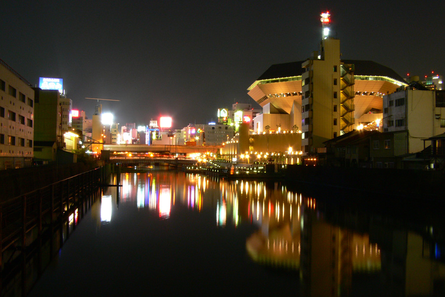 大阪 難波：湊町リバープレイスの夜景 ふたたび・・・その1